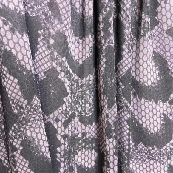 Rebecca Taylor Purple Snakeskin Sleeveless Blouse Size 4 - Picture 2 of 5